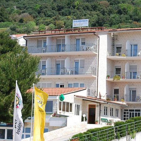 Pansion Komfor Moca Makarska Exterior photo
